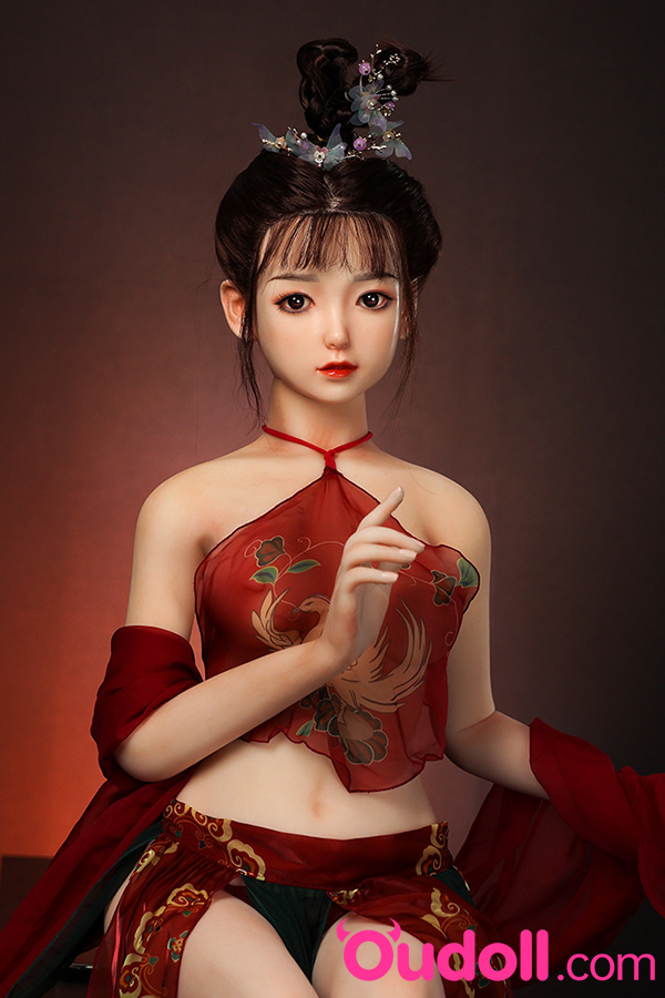148CM Small Breasts Chinese Sex Doll